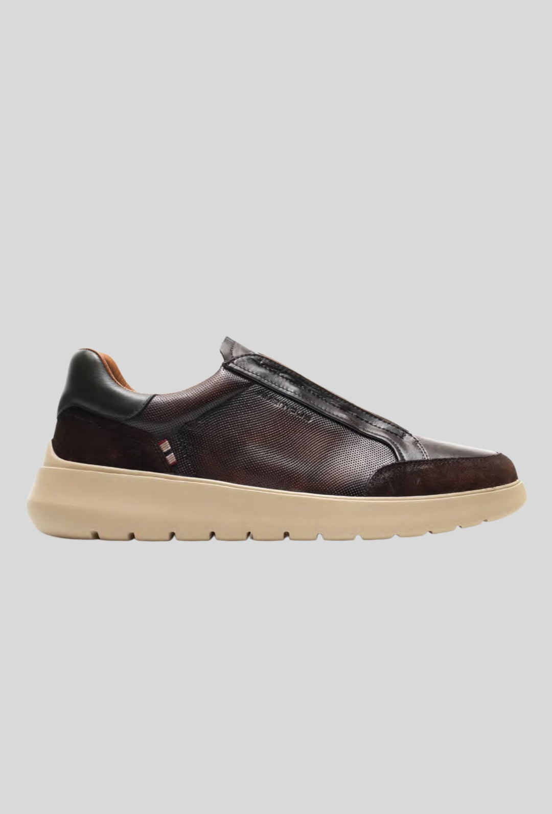 Ambitious men's brown slip-on sneakers