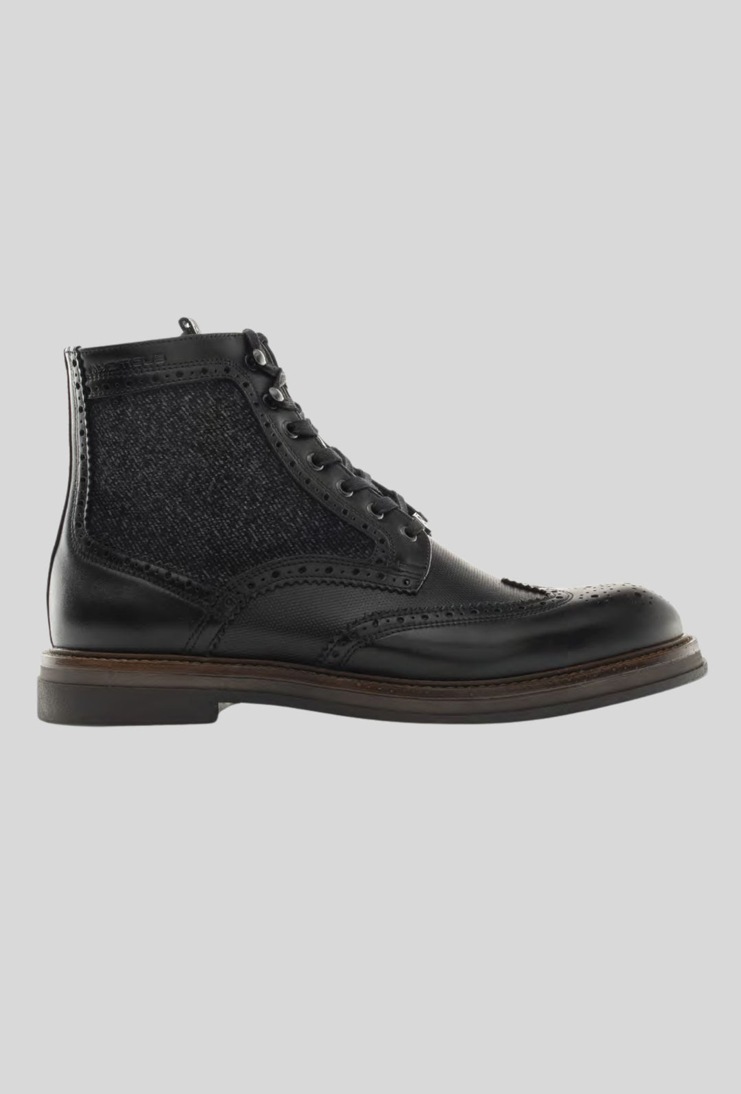 Ambitious men's lace-up shoes, black