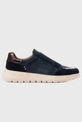 Ambitious Navy Trainers with a Contrasting Sole