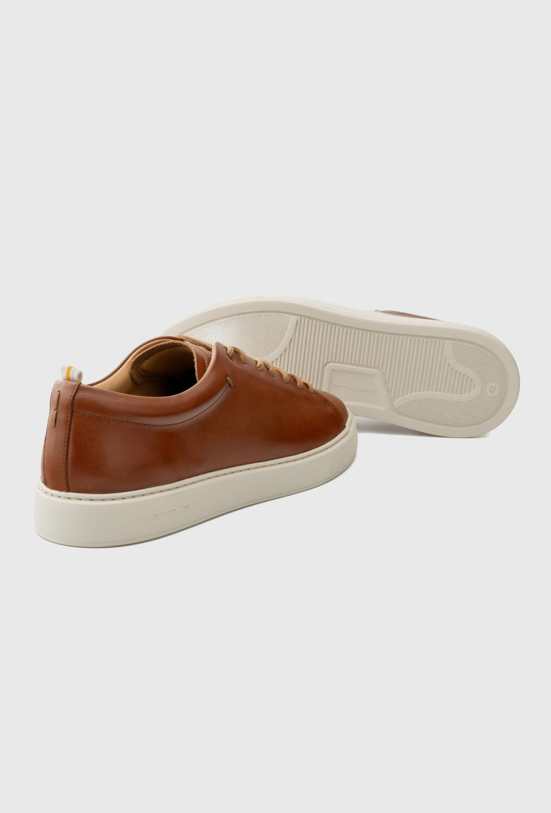 Klassische Herren-Ledersneaker in Cognac