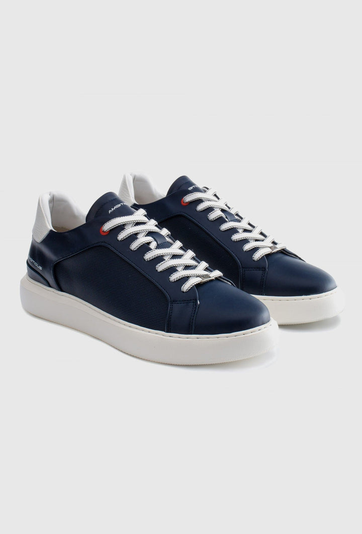 Herren-Ledersneaker in Navy mit weißer Kontrastsohle