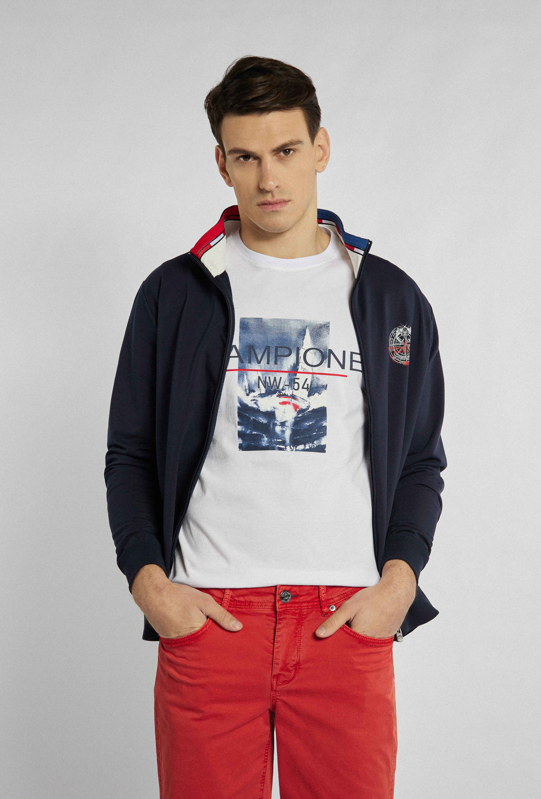 Wit t-shirt met nautische print in het midden