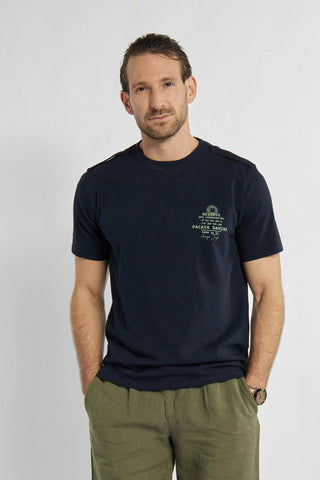 Marineblauw Campione t-shirt met groene opdruk op de borst