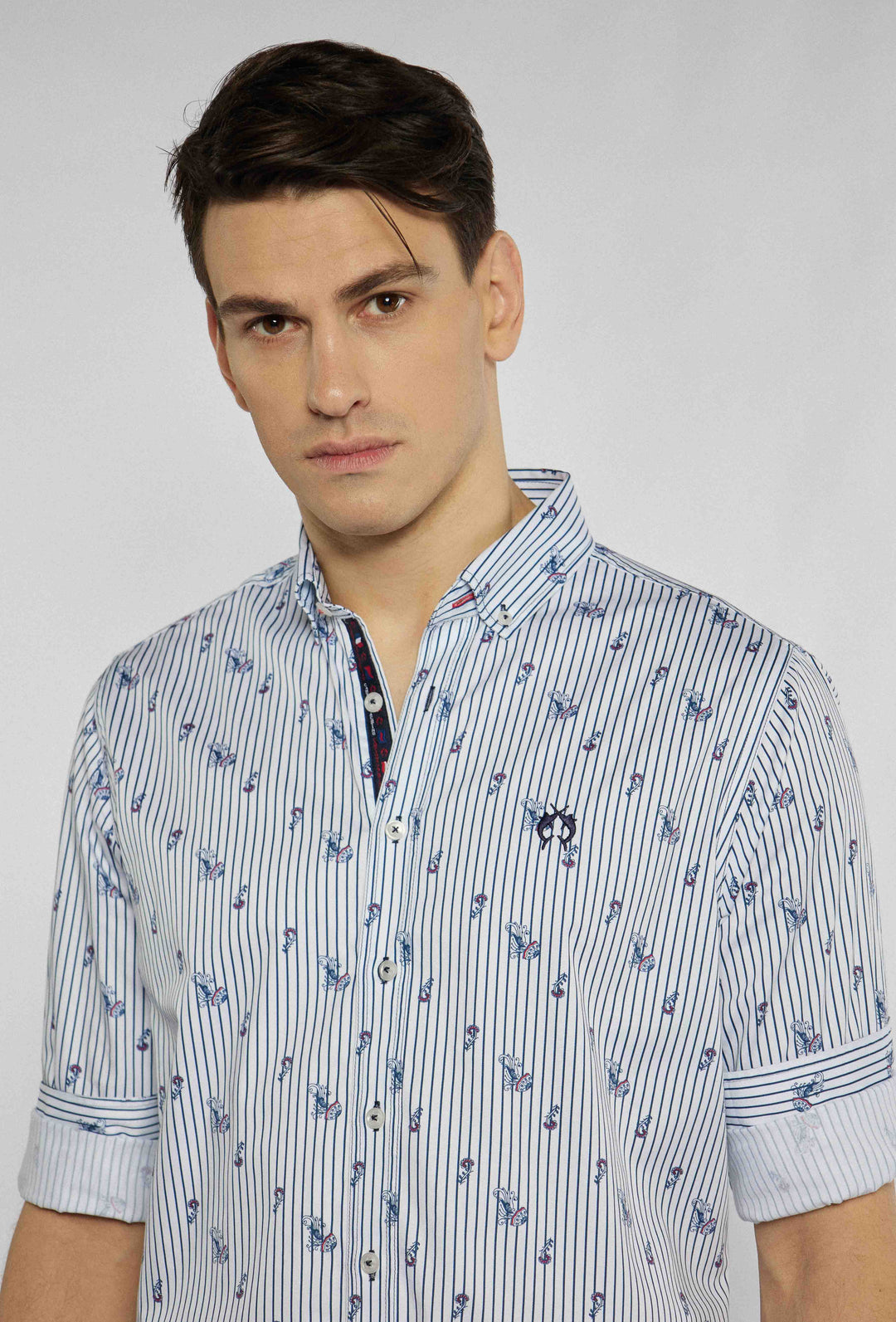 Chemise à rayures verticales bleu marine et motif minimaliste Modern Fit