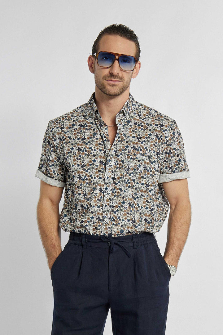 Elegant zomershirt met bloemenpatroon