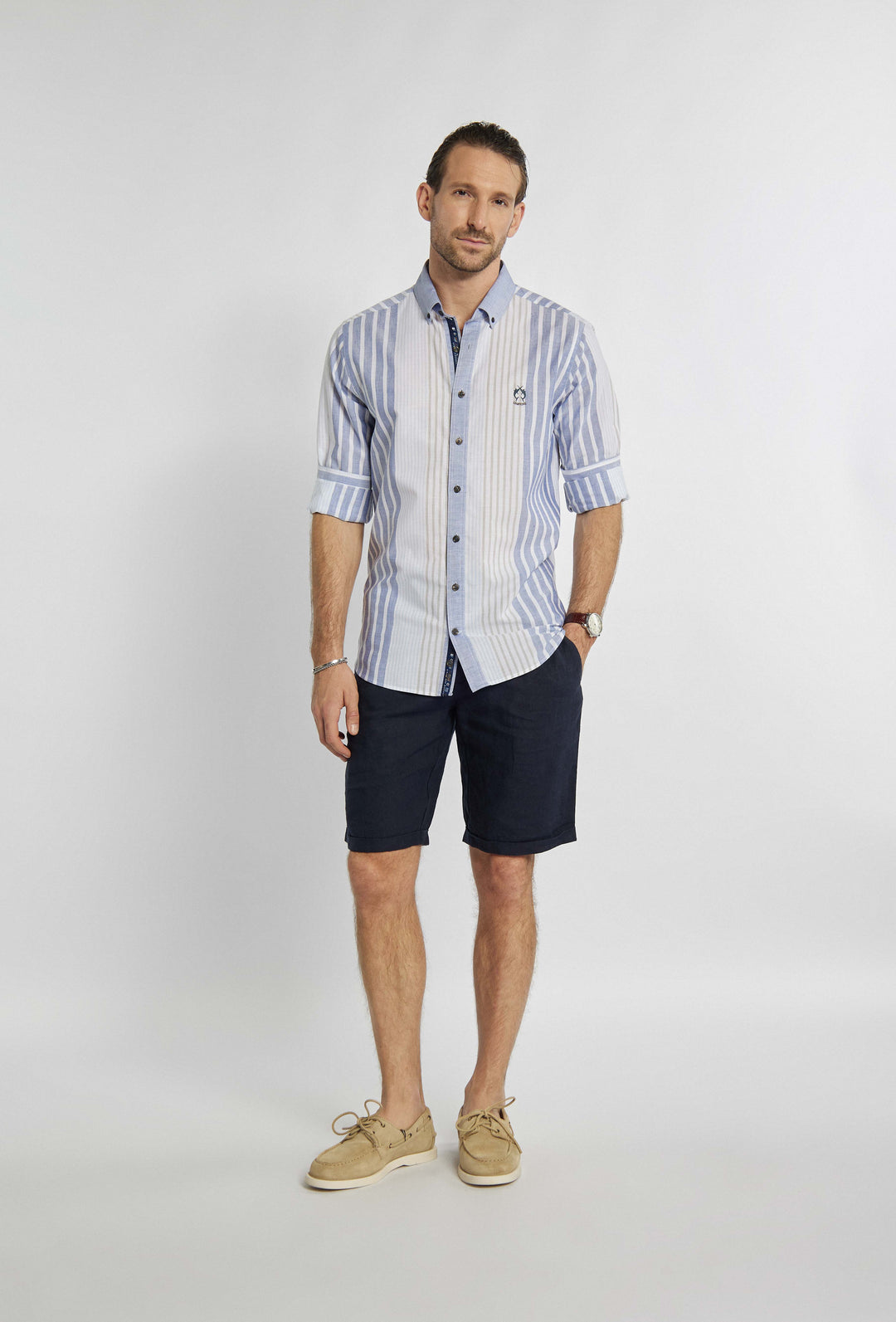 Chemise élégante à rayures verticales irrégulières Modern Fit