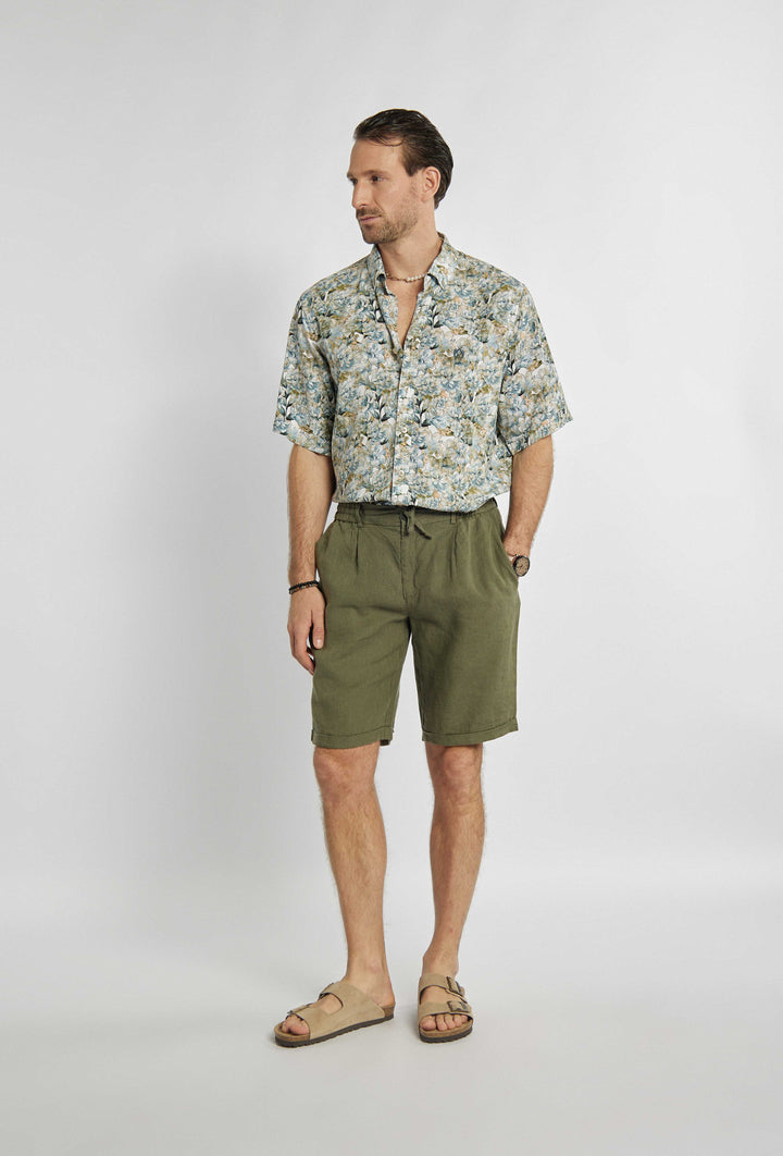 Short-sleeved shirt in an unusual floral pattern Modern Fit