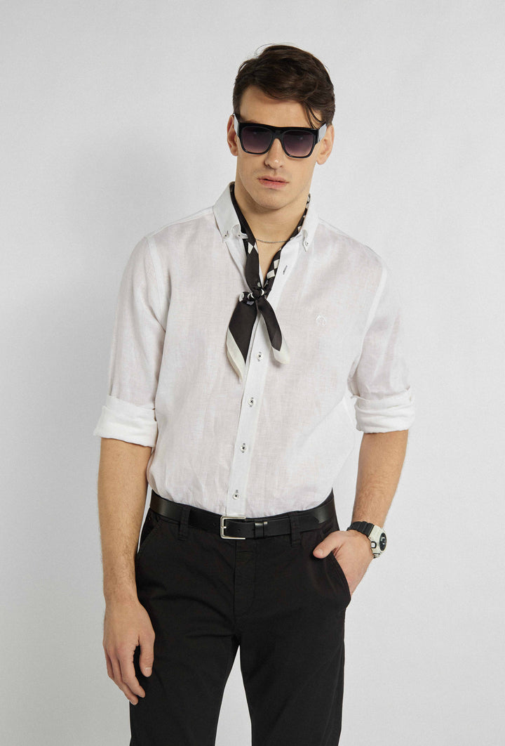 Chemise Campione blanche classique avec une coupe Modern Fit minimaliste et classique