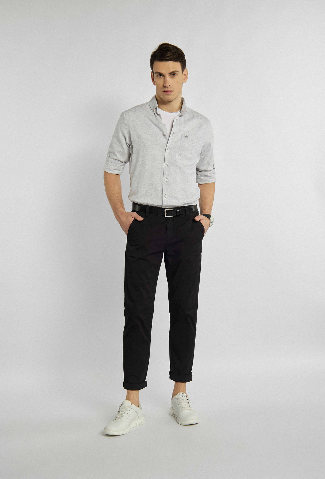 Grey smart shirt in thin fabric with logo