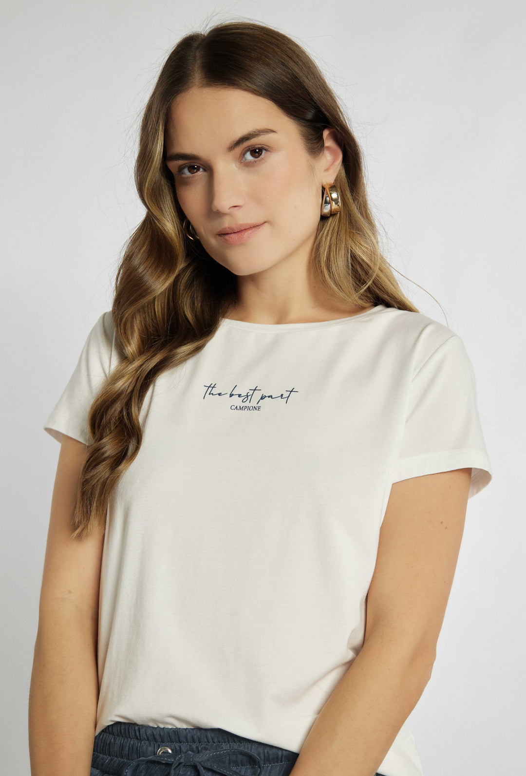 T-shirt écru classique à imprimé délicat