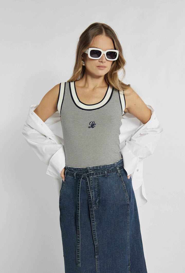 Haut rayé assorti avec logo de la marque appliqué