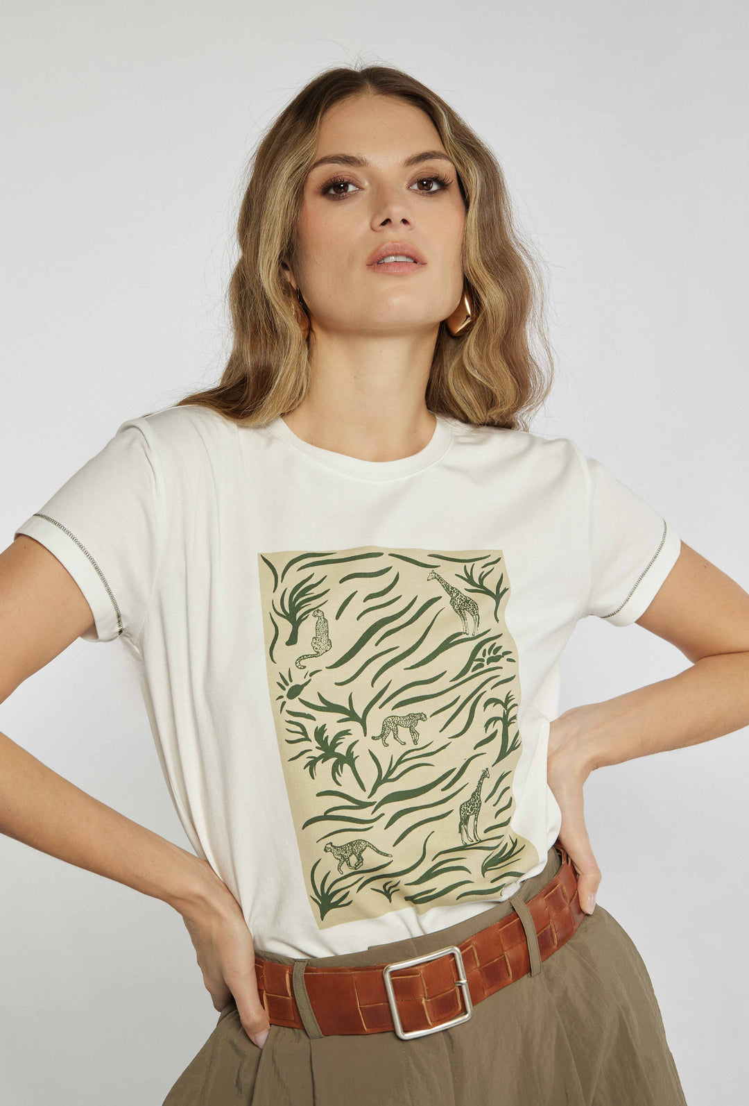 T-shirt couleur écru avec motif safari