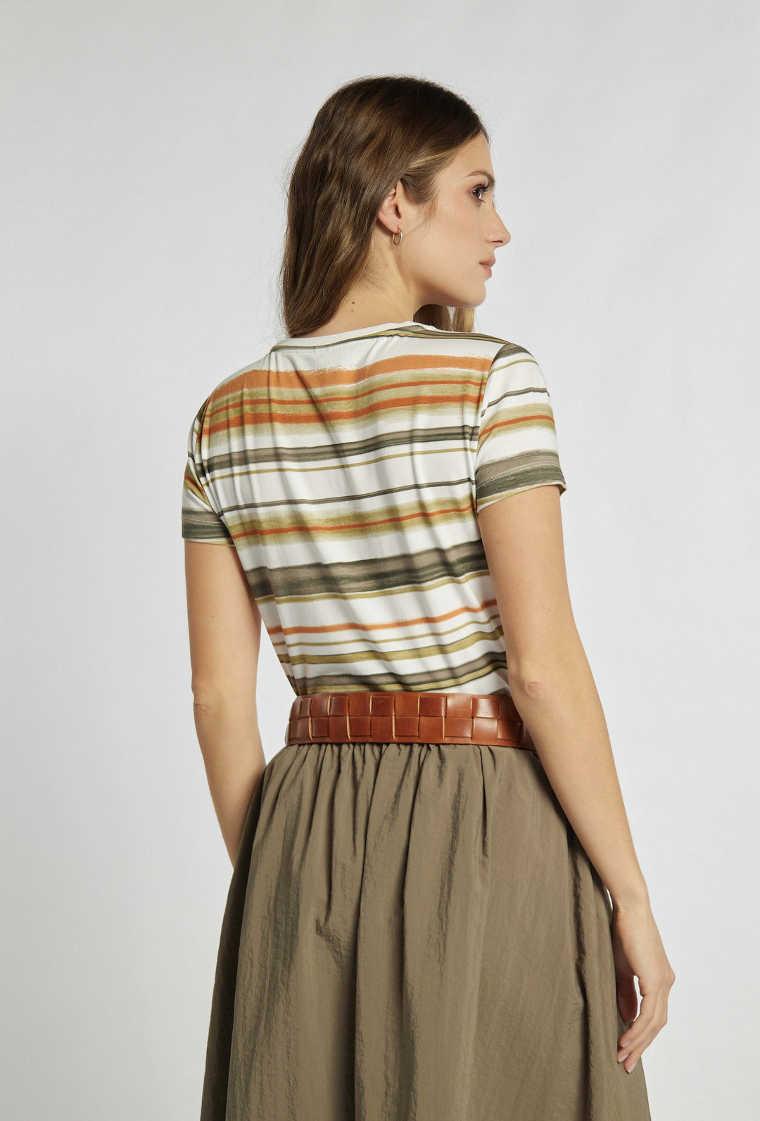 Klassisches gestreiftes T-Shirt in Safarifarben