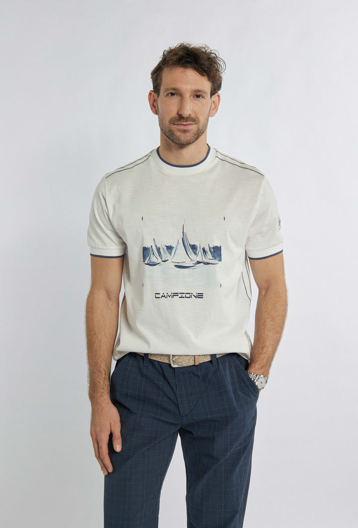 T-shirt in de kleur wit met nautische print
