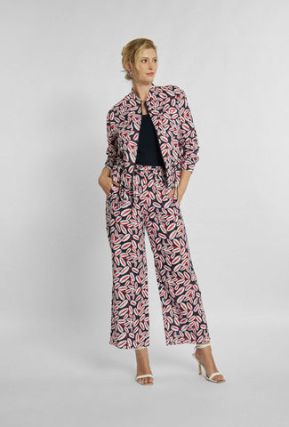 Stoffhose mit weitem Bein mit floralem Motiv
