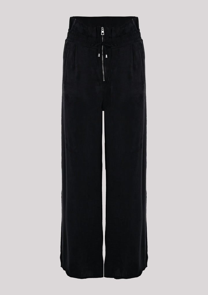 Airy fabric pants in black color