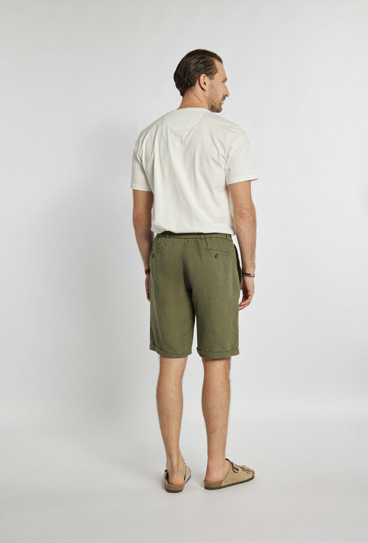 Short drawstring shorts with belt, button and khaki color