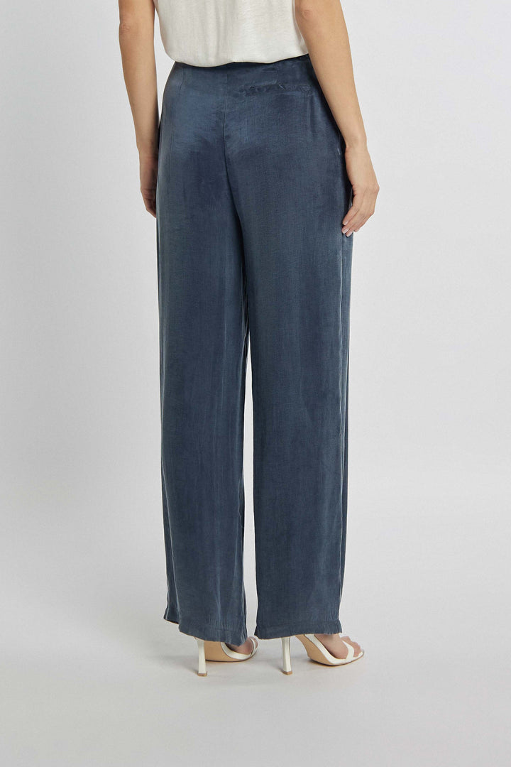 Hose in Marineblau mit geradem Bein