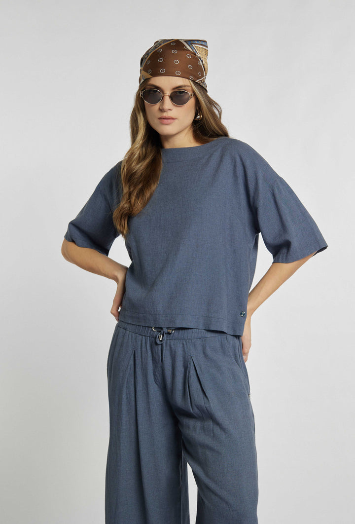 BASIC blouse with short sleeves in navy blue color