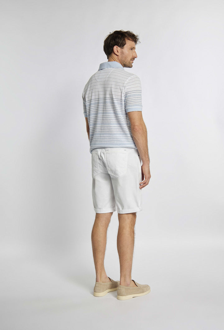 Weiße Bermudashorts mit klassischem Schnitt