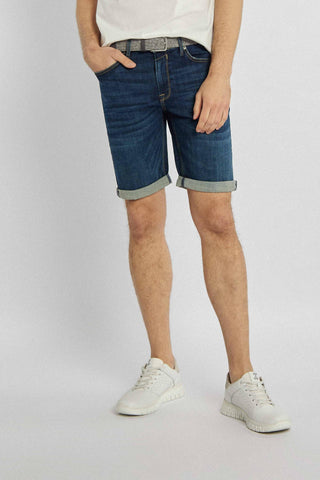 Korte denim shorts met opgenaaide details en omgeslagen pijpen