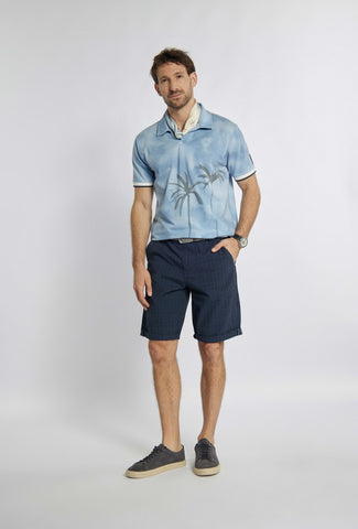 Marineblauwe short met een fijn, stijlvol ruitjespatroon