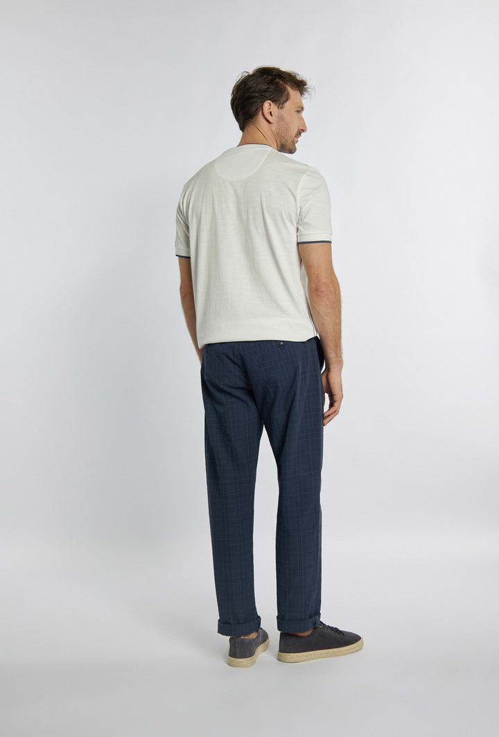 Broek in marineblauw ruitpatroon, met lange pijpen