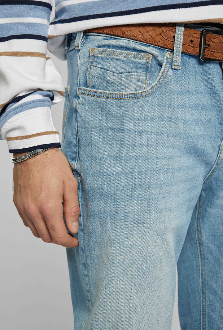Lichte denim herenbroek met taps toelopende pijpen
