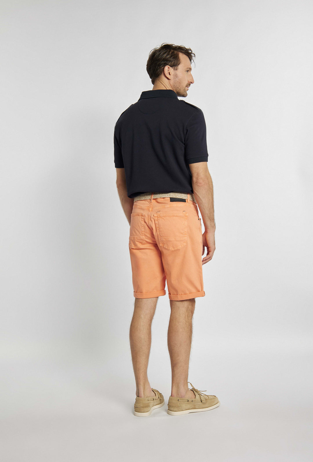Shorts in een ongebruikelijke oranje kleur met zakdetails