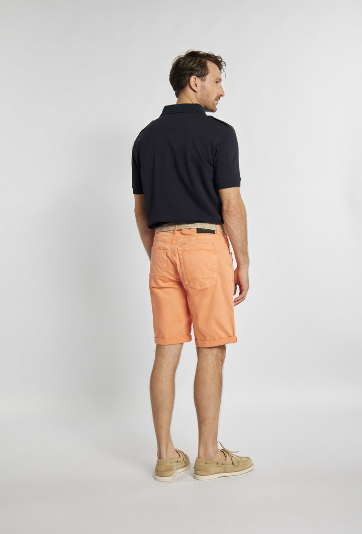 Shorts in een ongebruikelijke oranje kleur met zakdetails