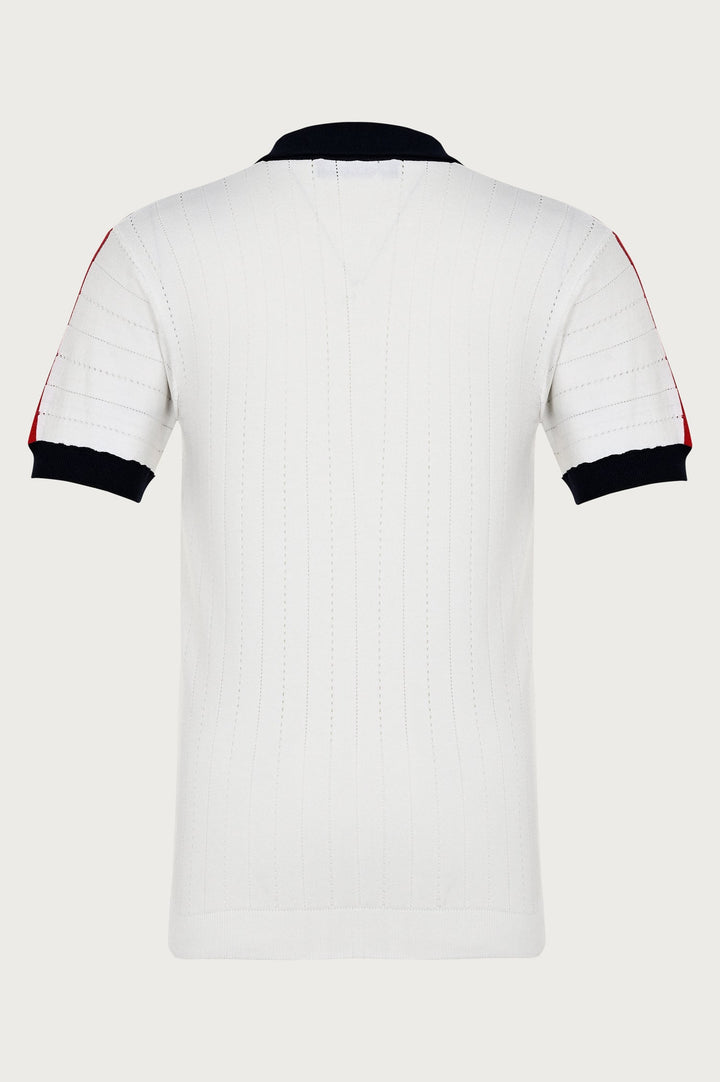 Campione T-shirt with short sleeves, patches and red and black pattern on shoulders