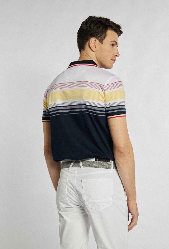 T-shirt polo met het logo van het merk, met verschillende gekleurde strepen aan de bovenkant
