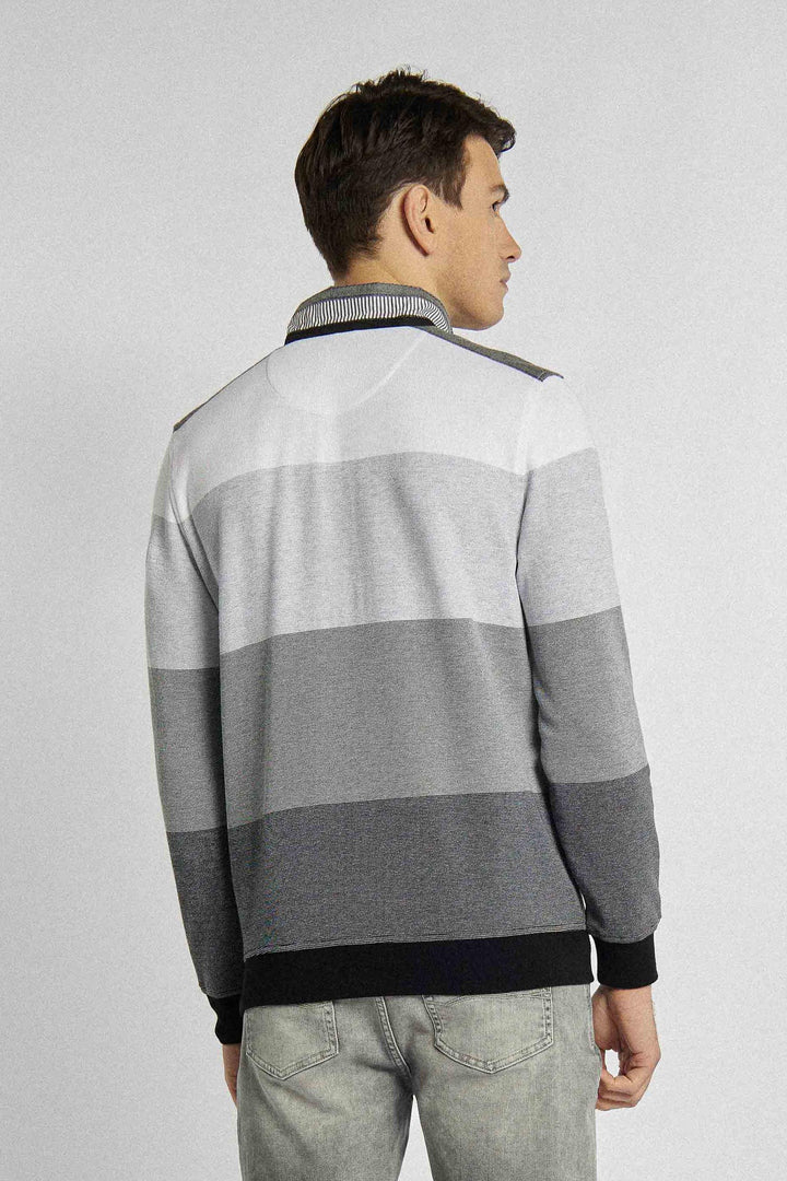 Grijze sweater met dikke horizontale strepen met biezen