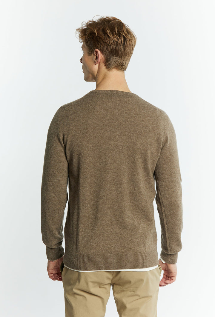 Kaschmirpullover in klassischer Form