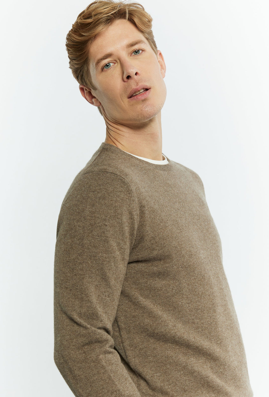 Kaschmirpullover in klassischer Form