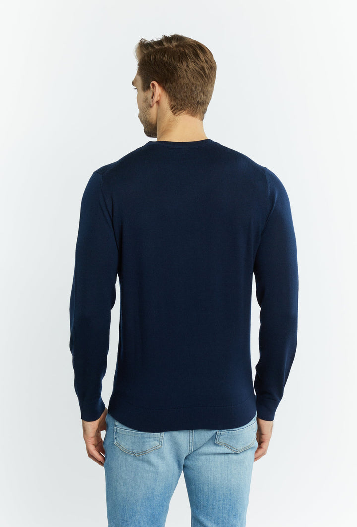 Merinopullover in Navy im schlichten Schnitt
