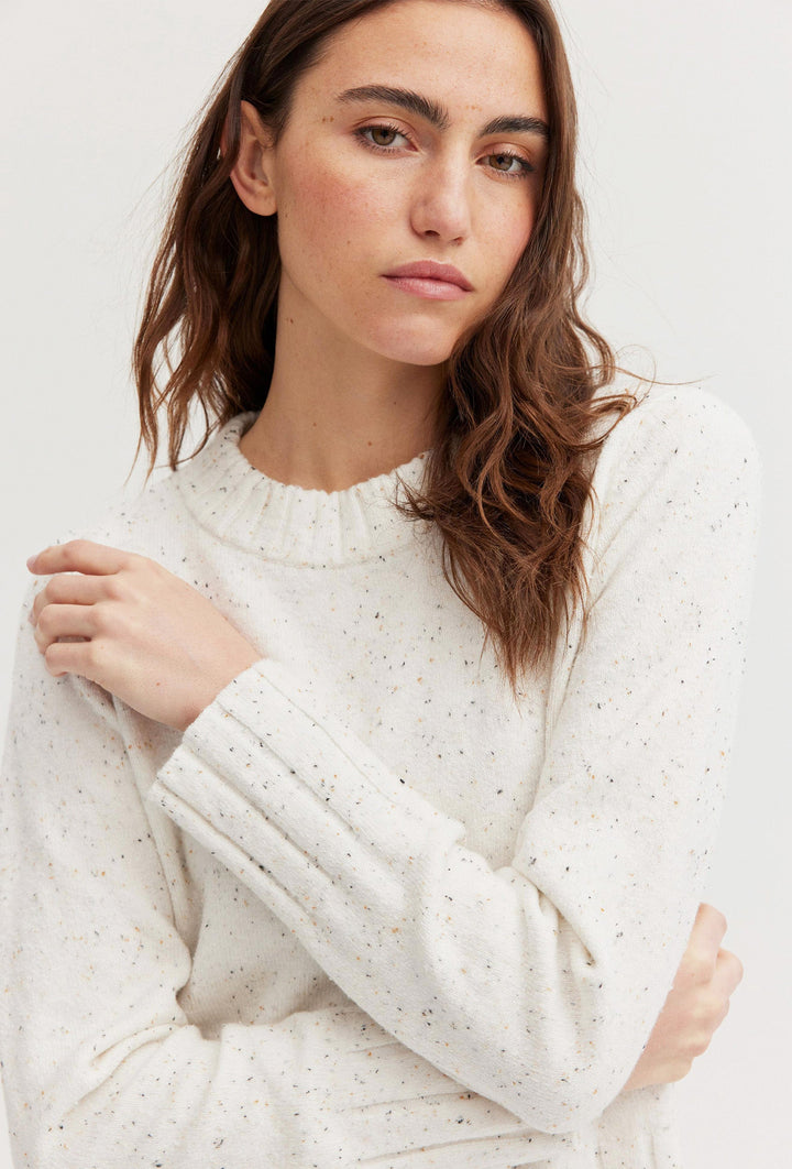 Pullover in Ecru mit dezenter Melange-Optik