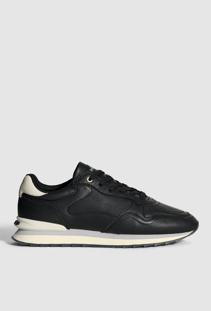 Schwarze Sneaker mit Neondetails