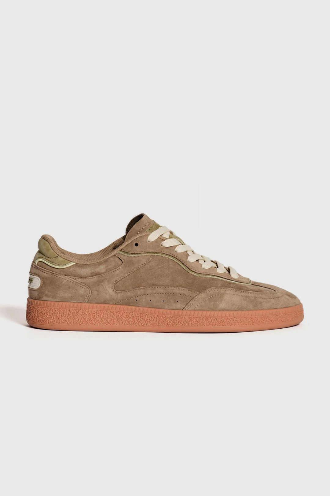HOFF Court Classic Sneaker aus braunem Wildleder