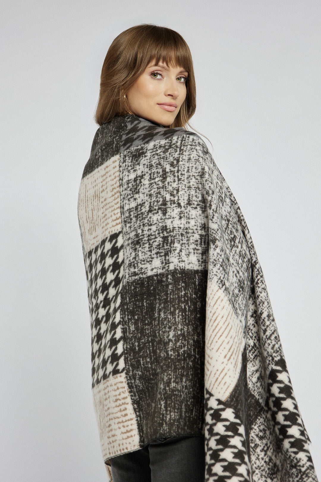 Warm Scarf in an On-Trend Pattern