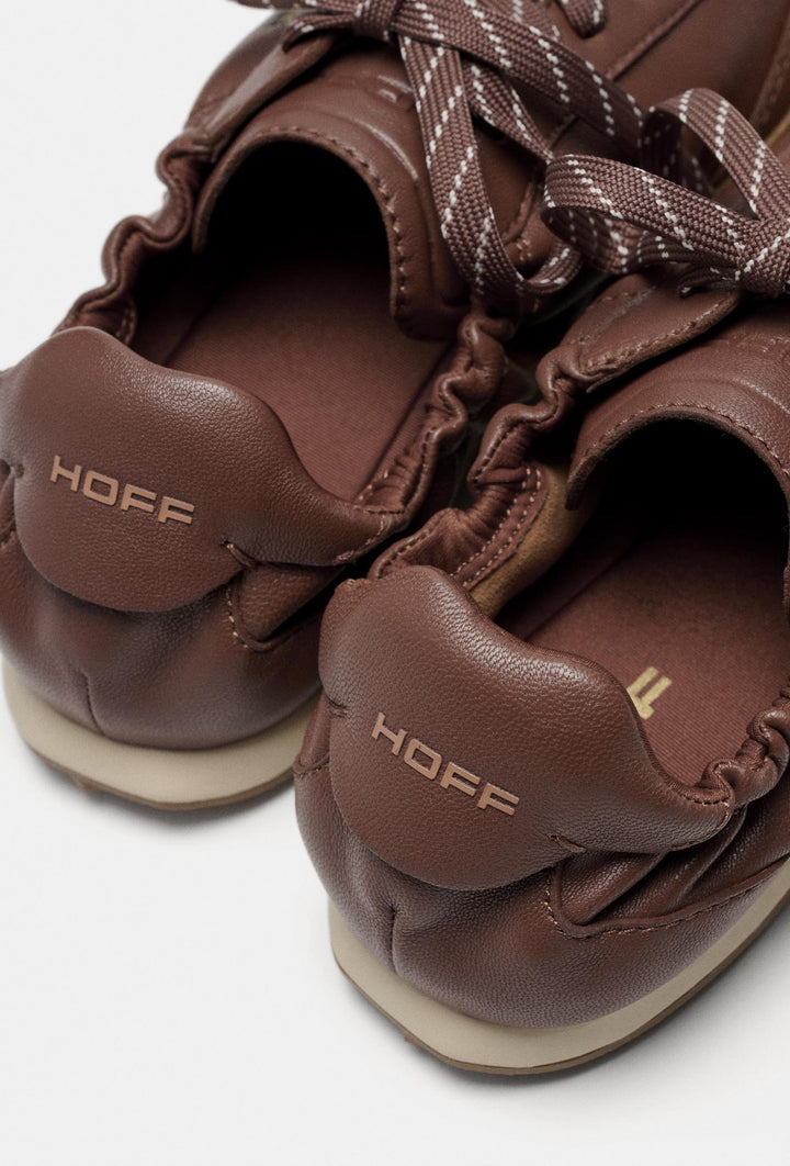Braune Leder-Sneaker mit Kontrastsohle