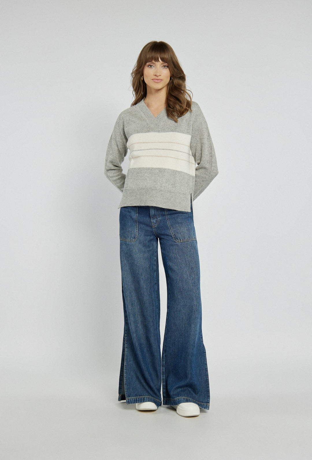 Women's Grey Jumper with a V-neck