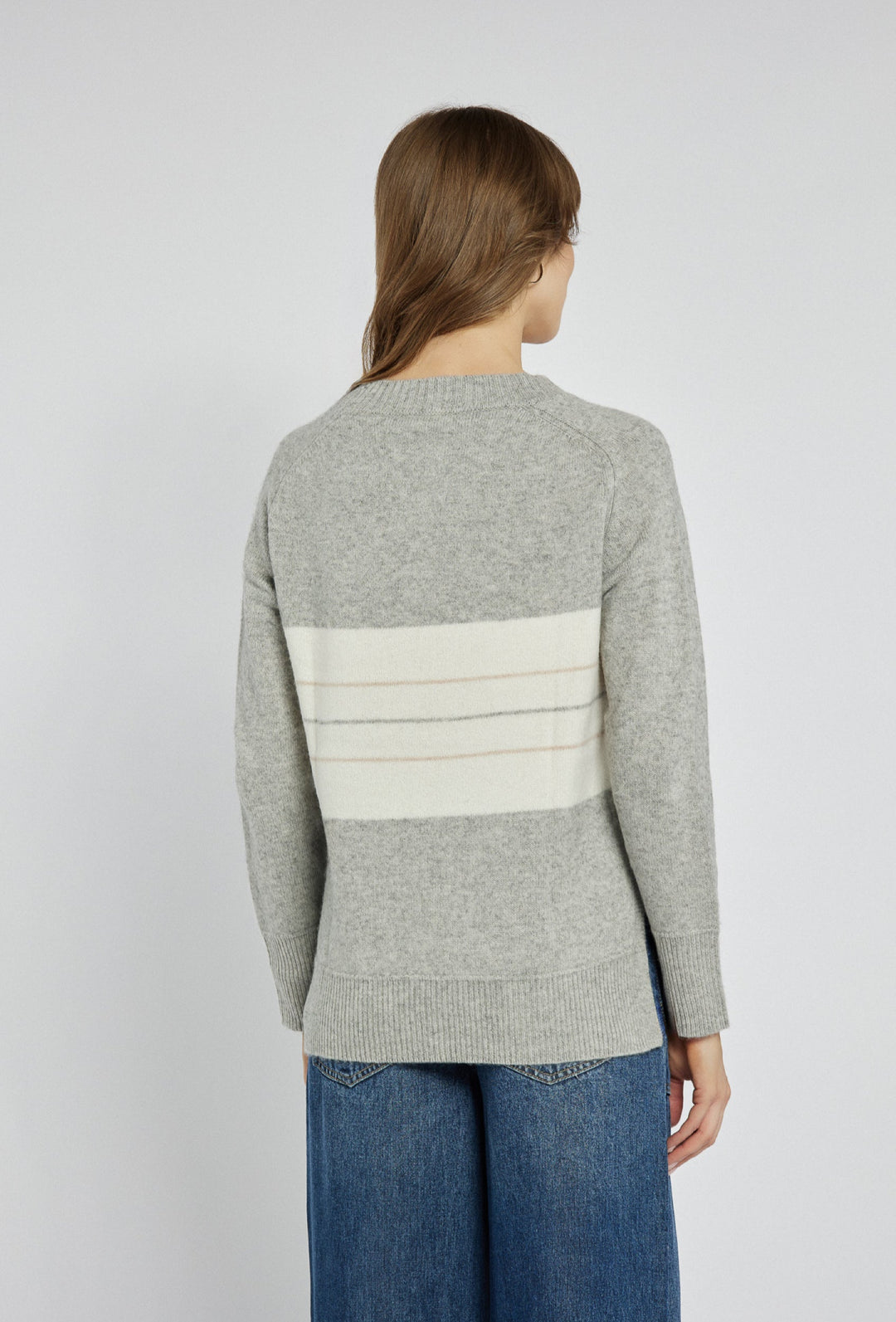 Women's Grey Jumper with a V-neck