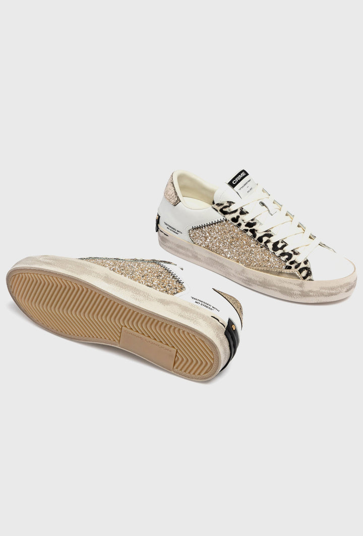 Weiße Crime London Sneaker mit Panther-Print und Glitzer