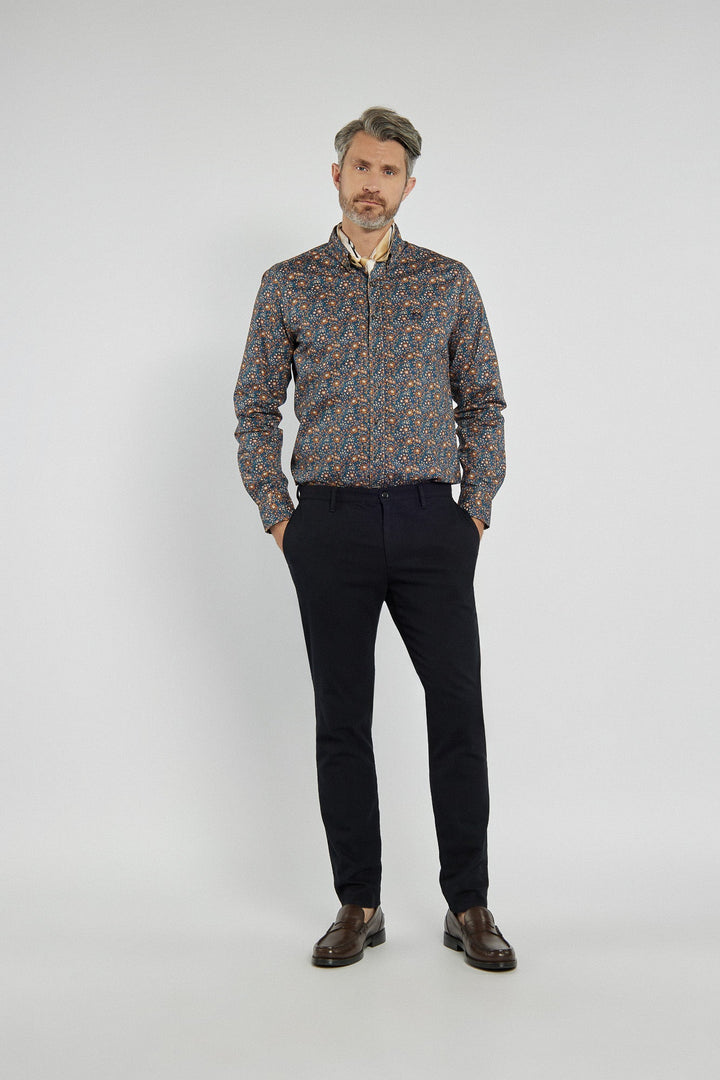 Schmale Herrenhose in Navy