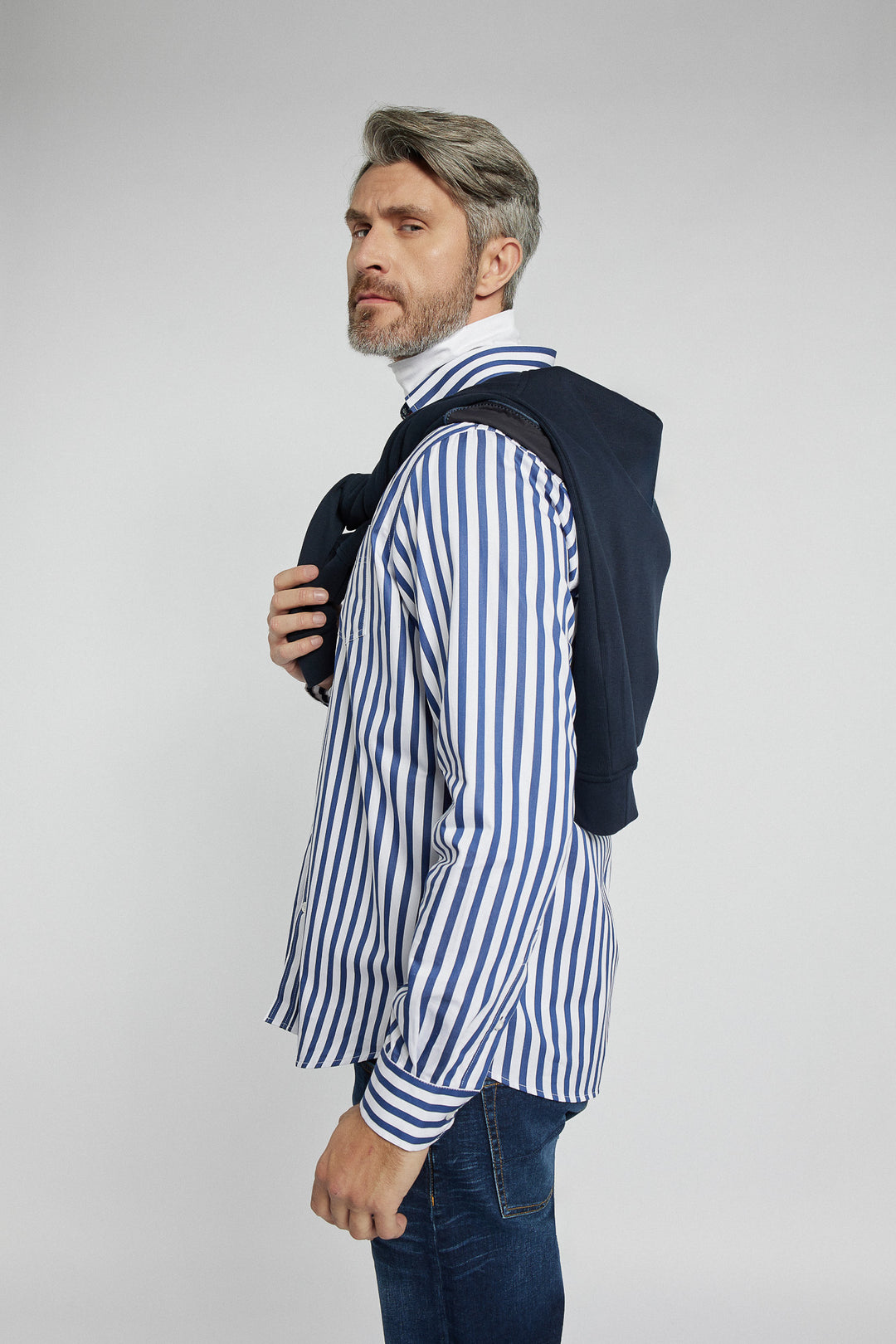 Campione Regular Fit men's shirt with navy blue stripes