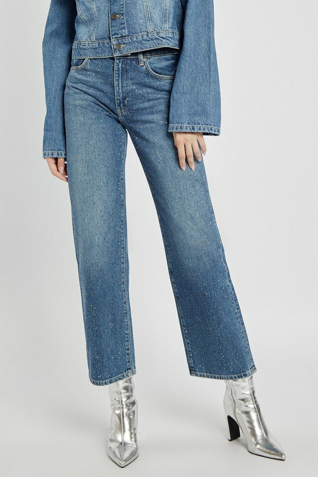 Navy blue wide-leg jeans with studs
