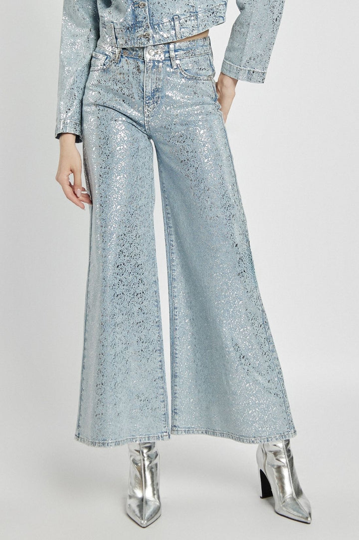 Women's jeans with a metallic effect