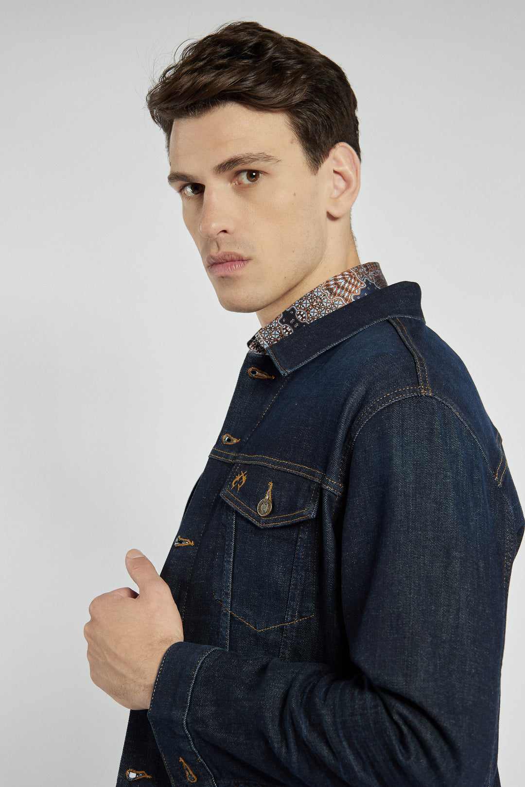 Classic Campione men's denim jacket in navy blue