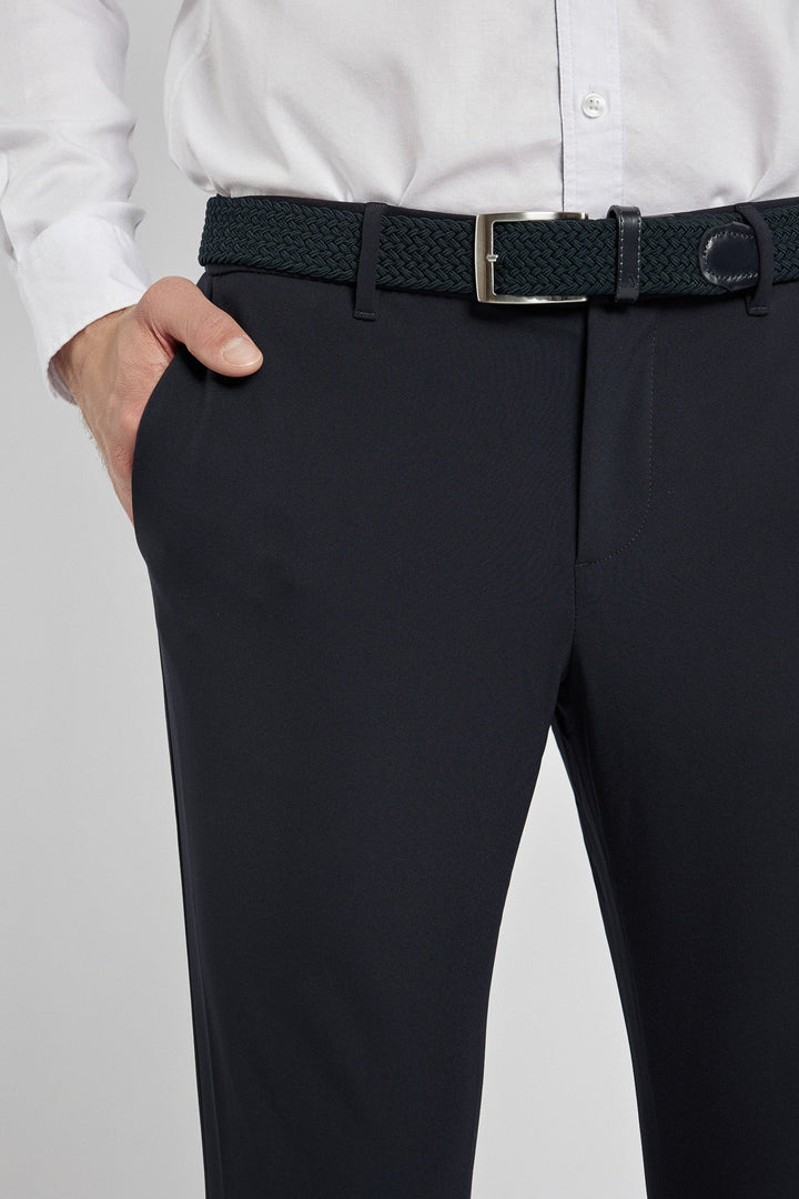 Herrenhose in Navy mit schmaler Passform
